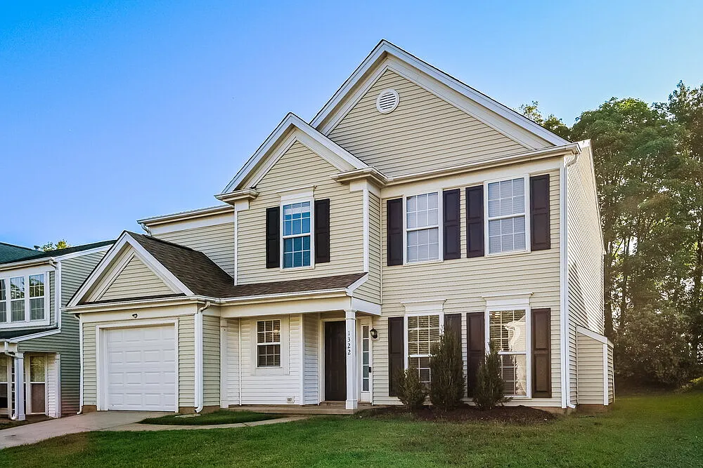 3 bed, 2.5 bath, 1786 sqft, $2,140 — Photo 4