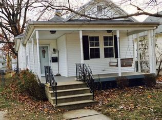 531 8th St, Lincoln, IL 62656