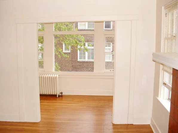 5848 Alderson St, Pittsburgh, PA