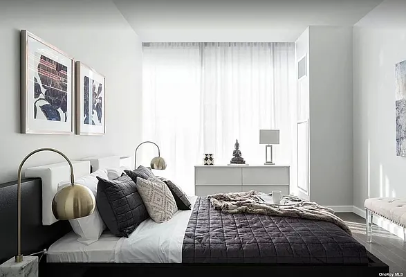 Sold by Chase Global Realty Corp | media 9