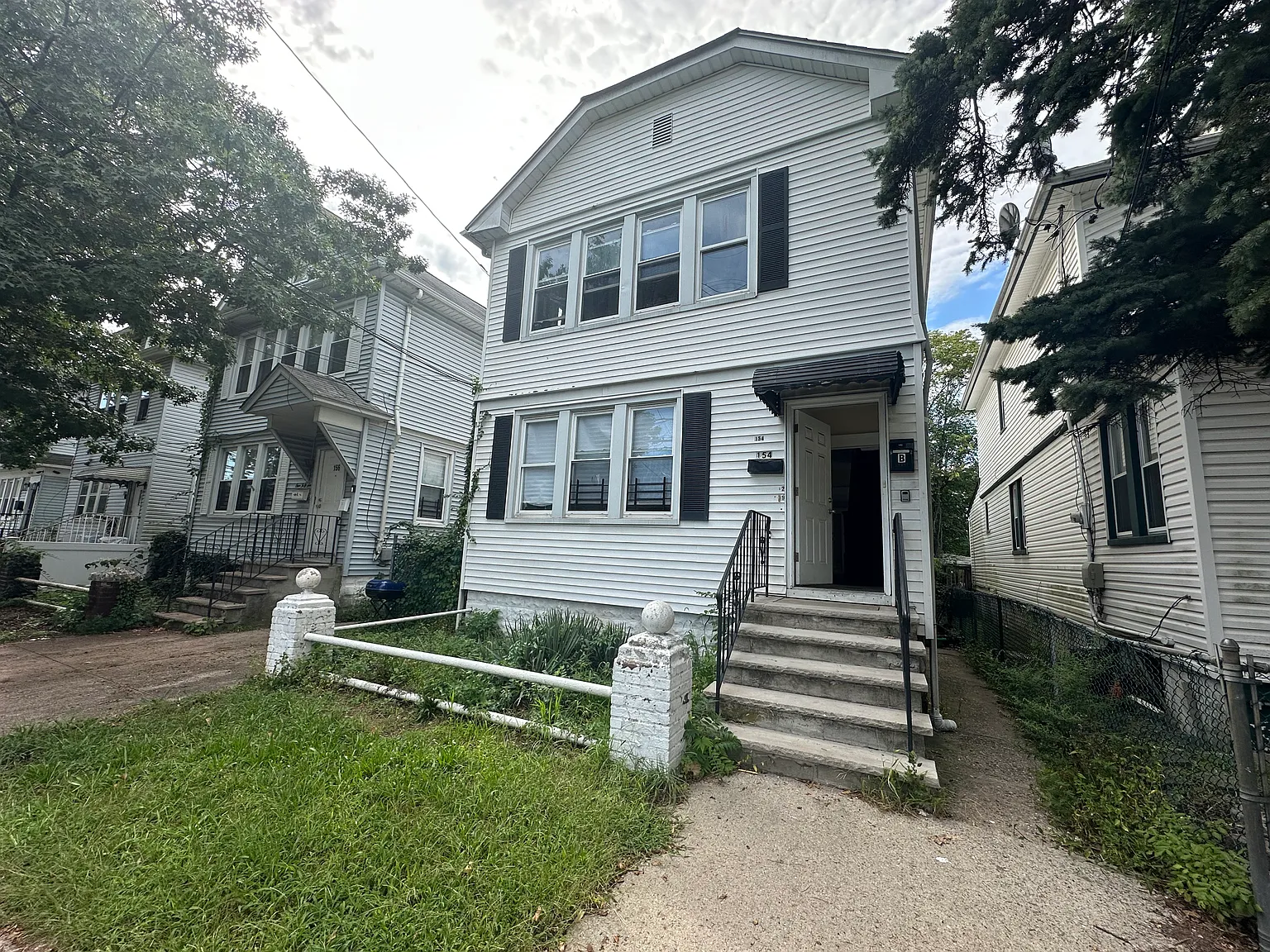 3 bed, $3,753 — Photo 2