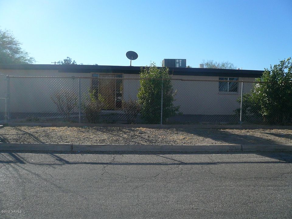 1st image of 3258 E Monte Vista Dr