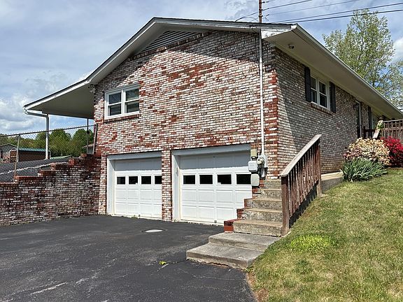 3rd image of 4253 Reedy Creek Rd