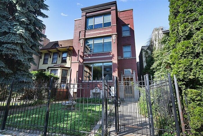 1st image of 5838 N Kenmore Ave #2T
