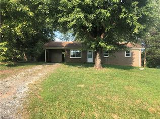 774 White Pines Country Club Rd, Mount Airy, NC 27030