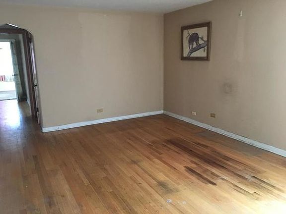 3rd image of 9703 Johanna Ave