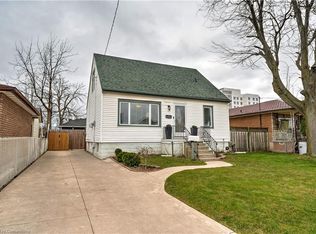 13 Beland Ave S, Hamilton, ON L8H1B9