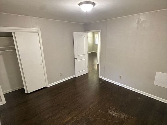 5th image of 903 E Frederick St