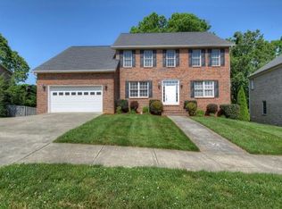 208 Lee Carter Dr, Johnson City, TN 37601