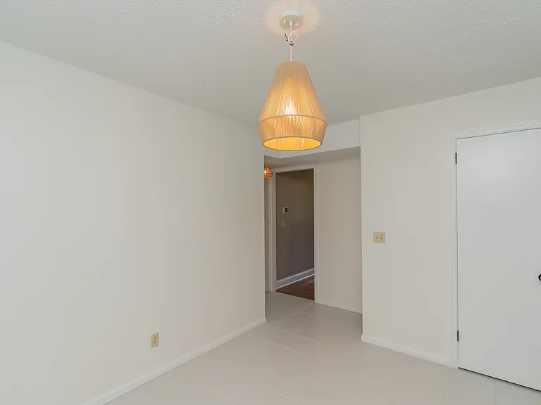 7830 Cove Ridge Dr — Photo 11
