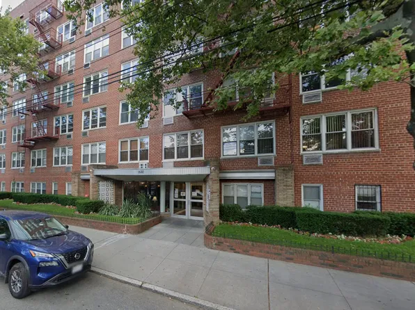 1530 East 8th Street image 1 of 6