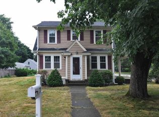 31 Pershing Ave, Seekonk, MA 02771
