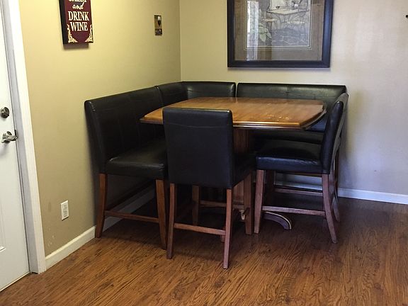 3rd image of 318 Capt Ames Ave