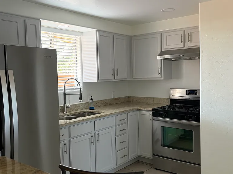 1611 W Delaware St #2 — Photo 3