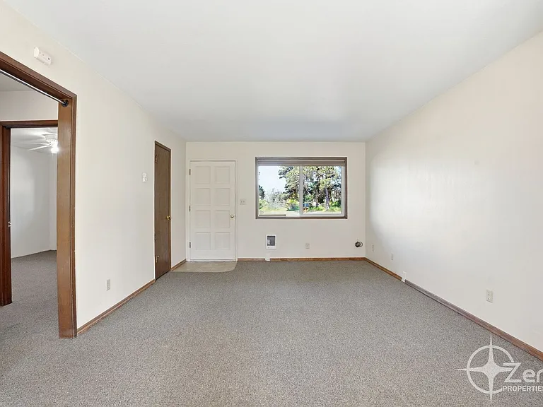 166 Virginia St #B — Photo 9