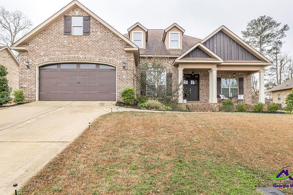 1st image of 216 Rustic Live Oak Trl