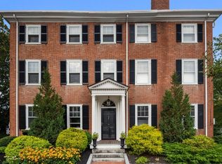 236 High St, Newburyport, MA 01950