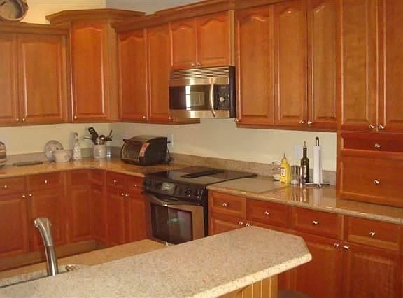 2nd image of 125 Applewood Dr