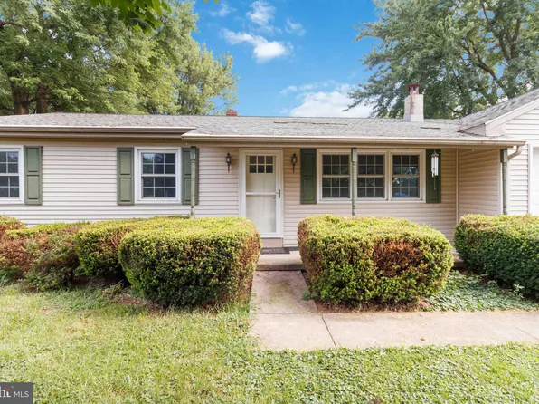 244 Horseshoe Dr, Annville, PA 17003