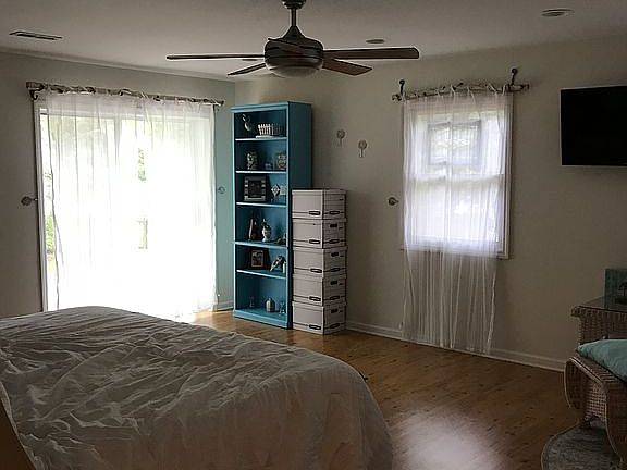 Basement master suite