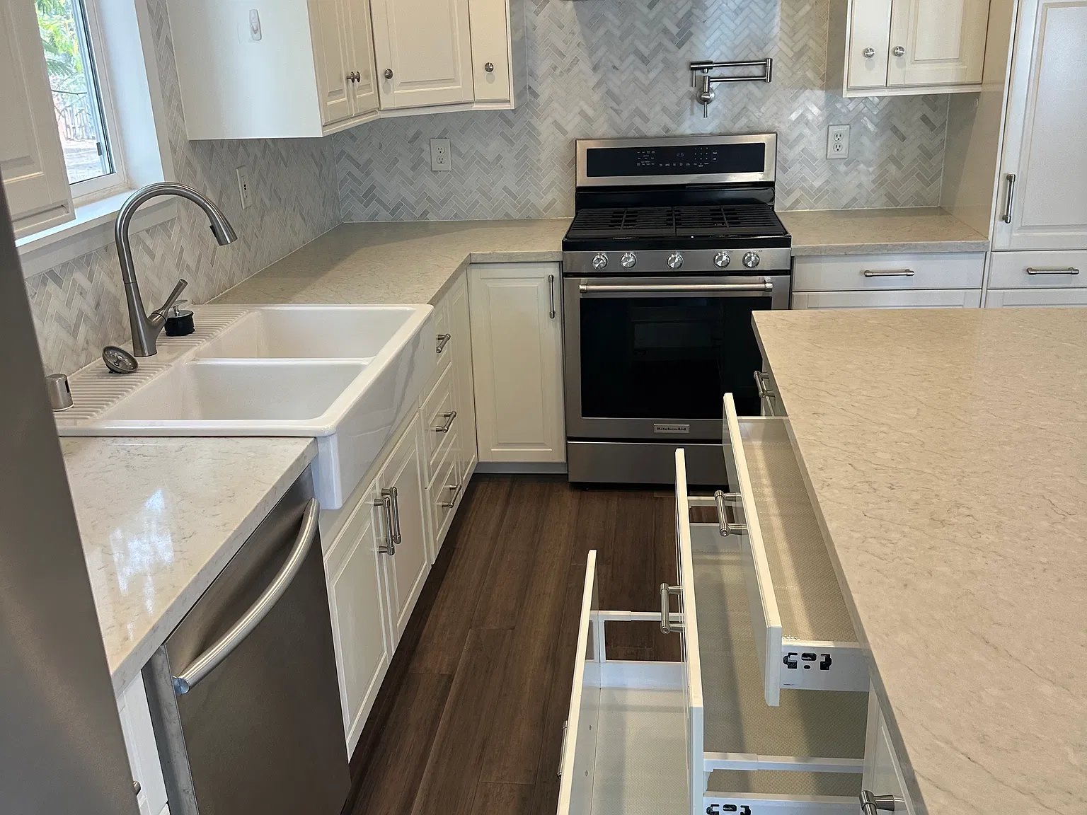 3 bed, 1573 sqft, $2,600 — Photo 4