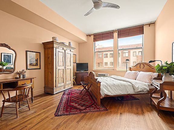 5th image of 438 12th St APT 6D