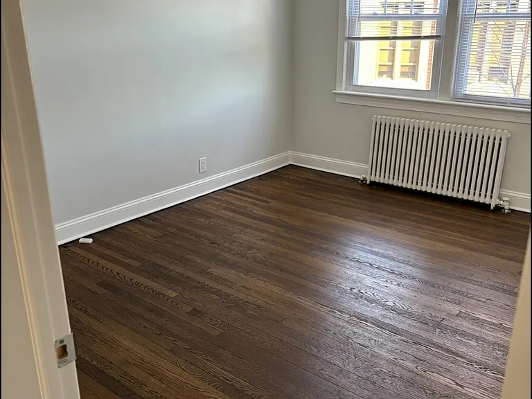 Maple Gardens Apartments — Photo 13