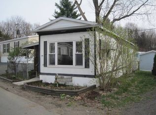 4 Row A Way, Troy, NY 12182