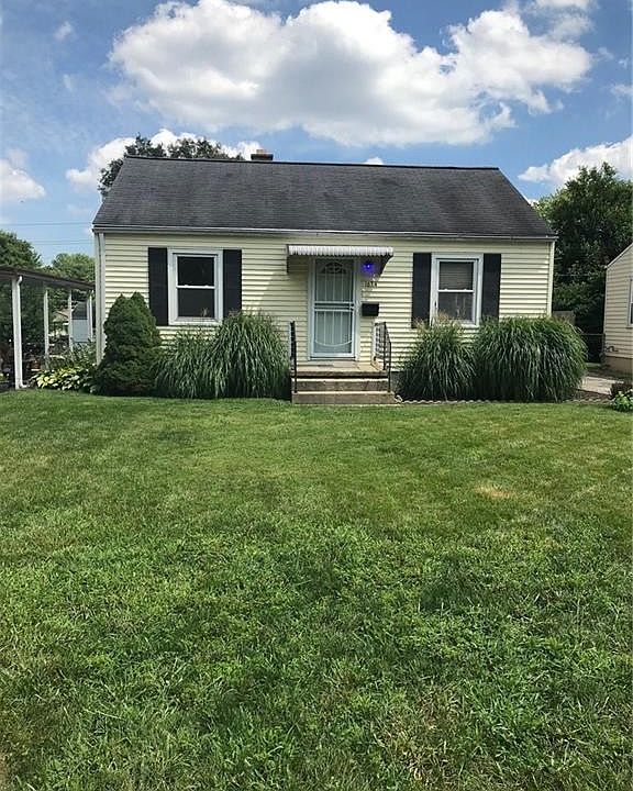 2nd image of 1634 Pell Dr