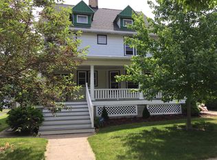 1465 Mars Ave, Lakewood, OH 44107