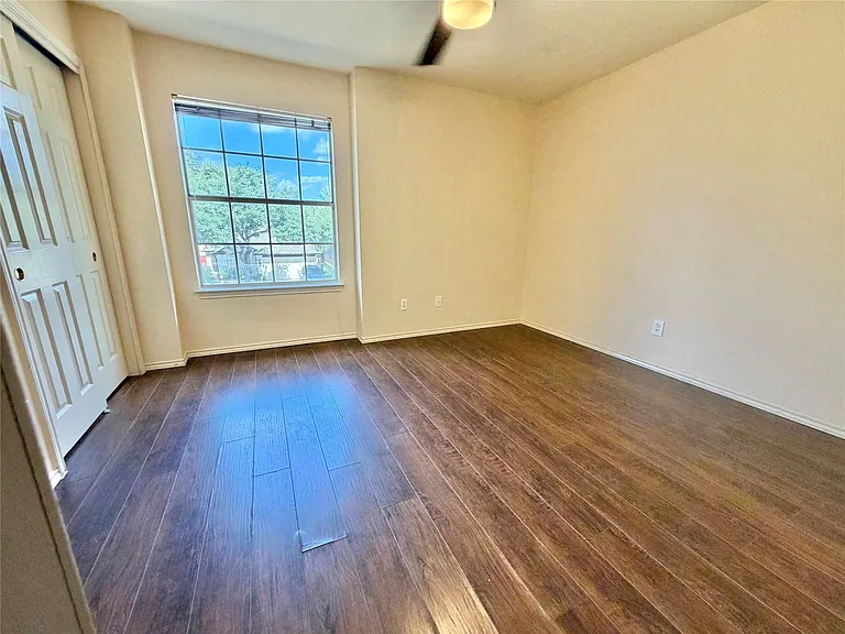 9341 Bernoulli Dr — Photo 12