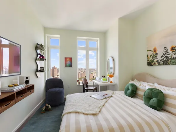 543 West 122nd Street image 6 of 15