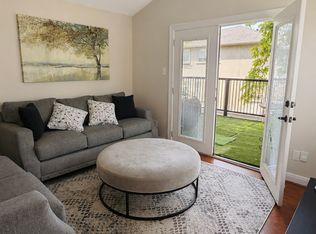 5110 Academy St APT 5, Houston, TX 77005