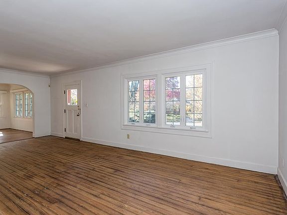 3rd image of 5669 Guilford Ave