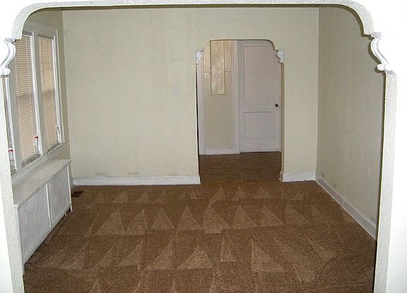 3rd image of 4108 Benton Blvd