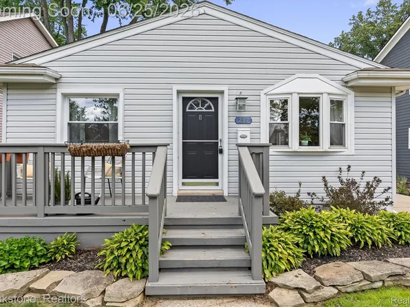 256 Leroy Ave, Clawson, MI 48017