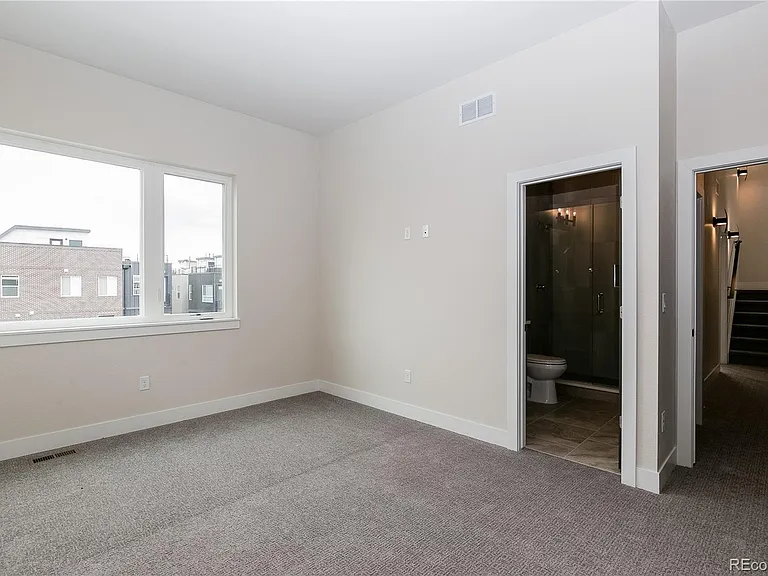 1275 Stuart St — Photo 11