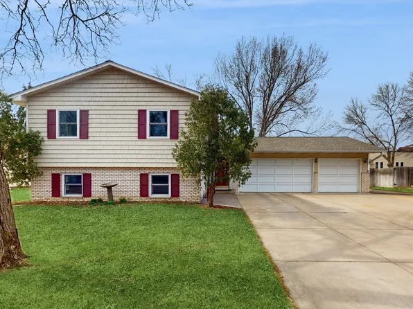 2919 8th Ave, Anoka, MN 55303