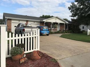 416 N Belle Ave, Belle, MO 65013