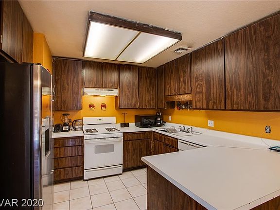 4th image of 7011 Grassy Knoll St