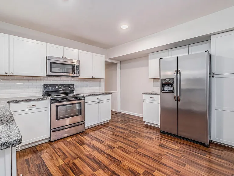 701 McNabb Ct — Photo 11