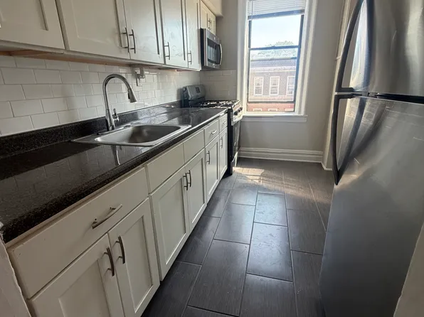 18 Kensington Avenue image 1 of 9