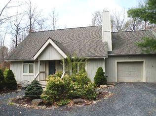5554 Woodland Ave, Pocono Pines, PA 18350