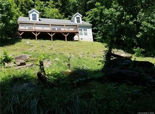 882 Point Of View Dr, Waynesville, NC 28785