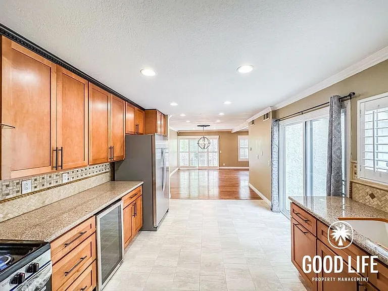 5572 E Vista Del Este — Photo 3