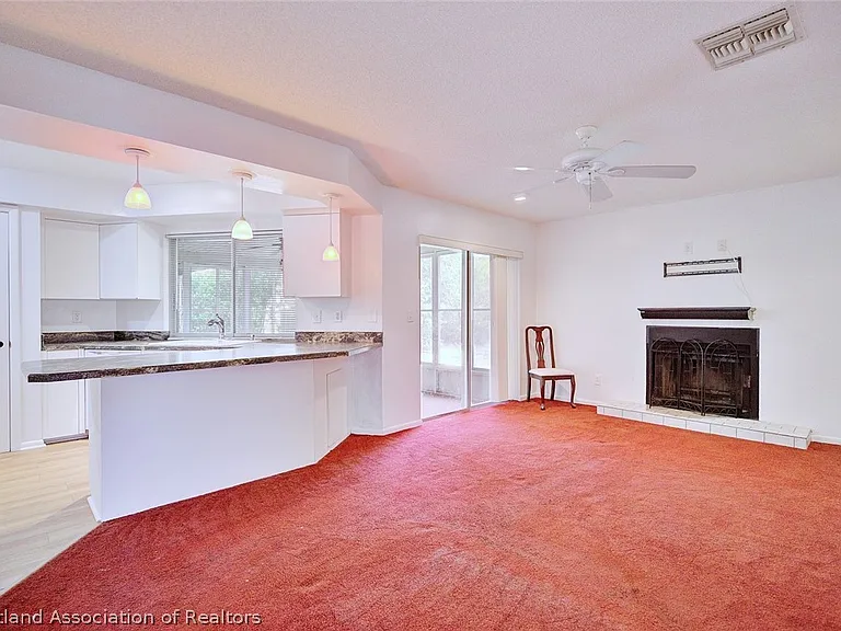 1602 Carrington Ave — Photo 11