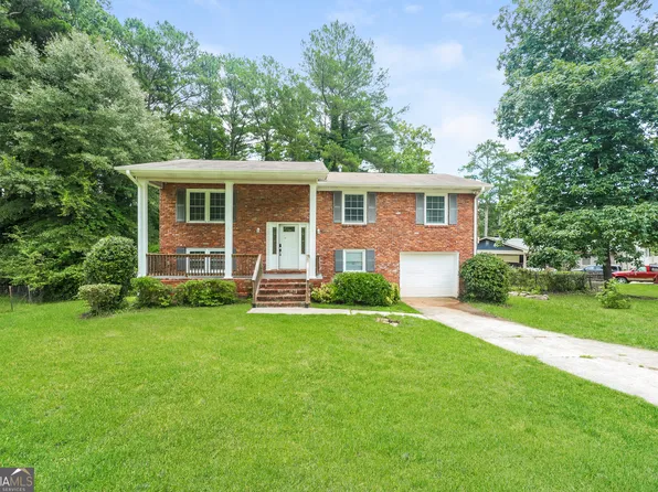 6208 Auburn Dr, Riverdale, GA 30296