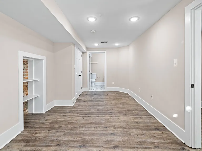 52 Q St NE #1 — Photo 9