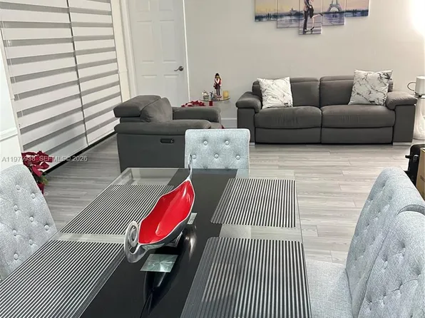 2055 SW 122nd Ave APT 425, Miami, FL 33175