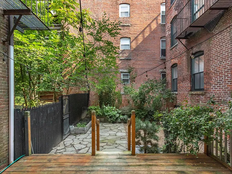 99 Cedar St #1 — Photo 15